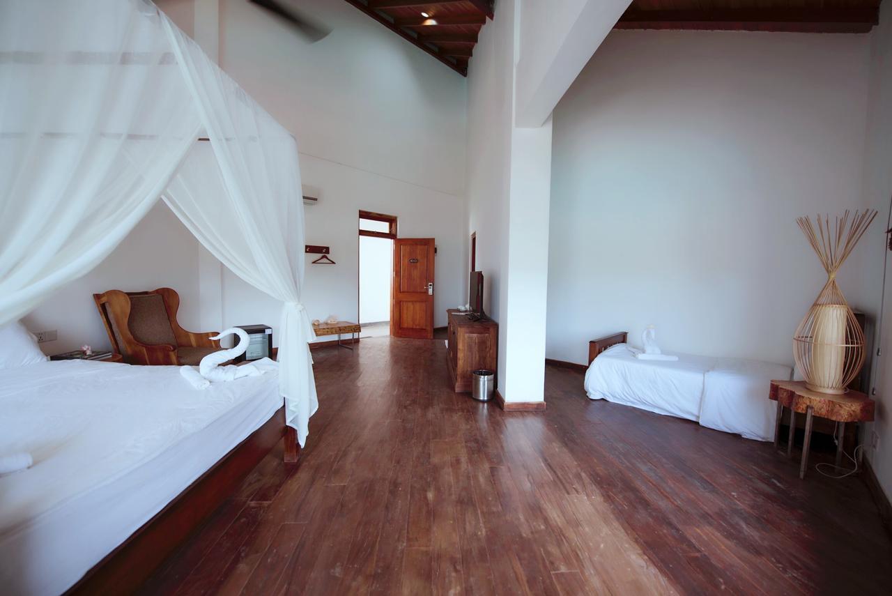 Cardamon Hotel Nilaveli Exterior photo